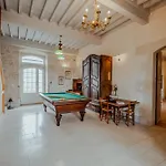 Chez Dominique 450 M2 Manoir Piscine Billard Nyaraló