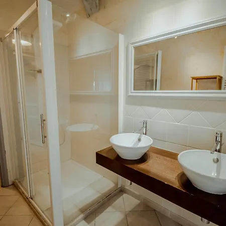 Holiday home Chez Dominique 450 M2 Manoir Piscine Billard Saint-Martin (Lot-et-Garonne)